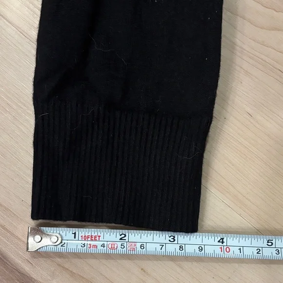 Calvin Klein Black Turtleneck Sweater Size M - Picture 7 of 8